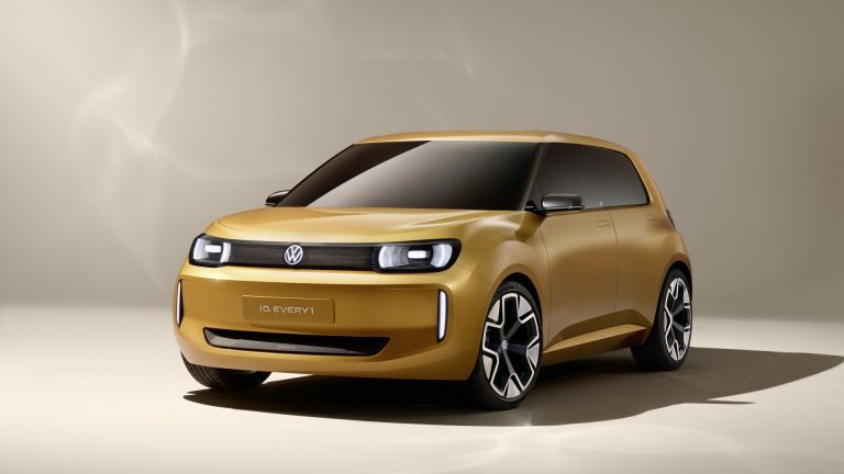 Volkswagen et Rivian célèbrent un an de coentreprise et des progrès dans le développement de véhicules définis par logiciel