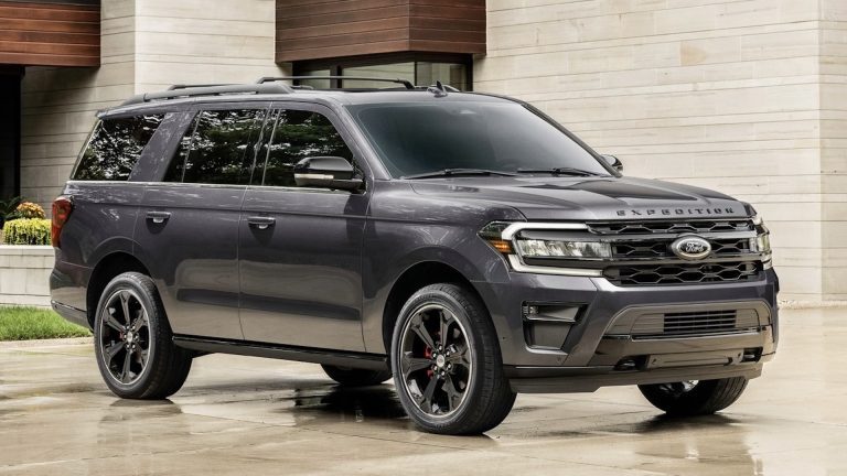 Ford rappelle plus de 422 000 camionnettes et VUS pour des essuie-glace défectueux