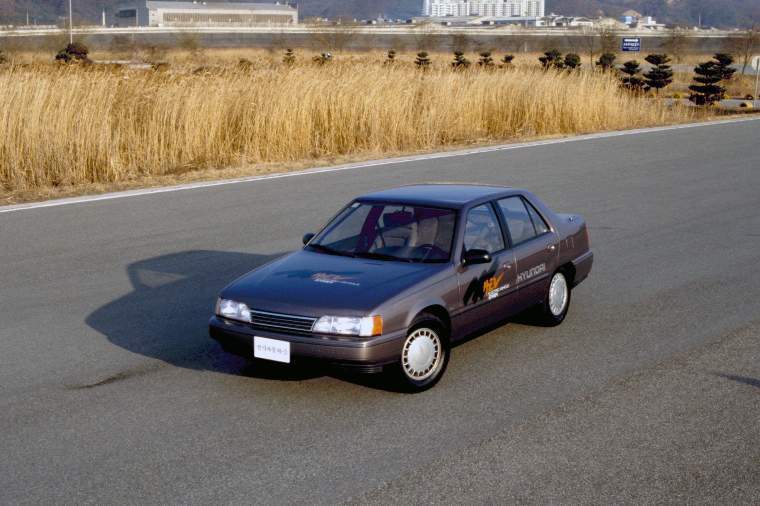 Hyundai Sonata EV 1991