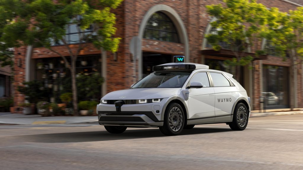 Hyundai IONIQ 5 avec la technologie Waymo