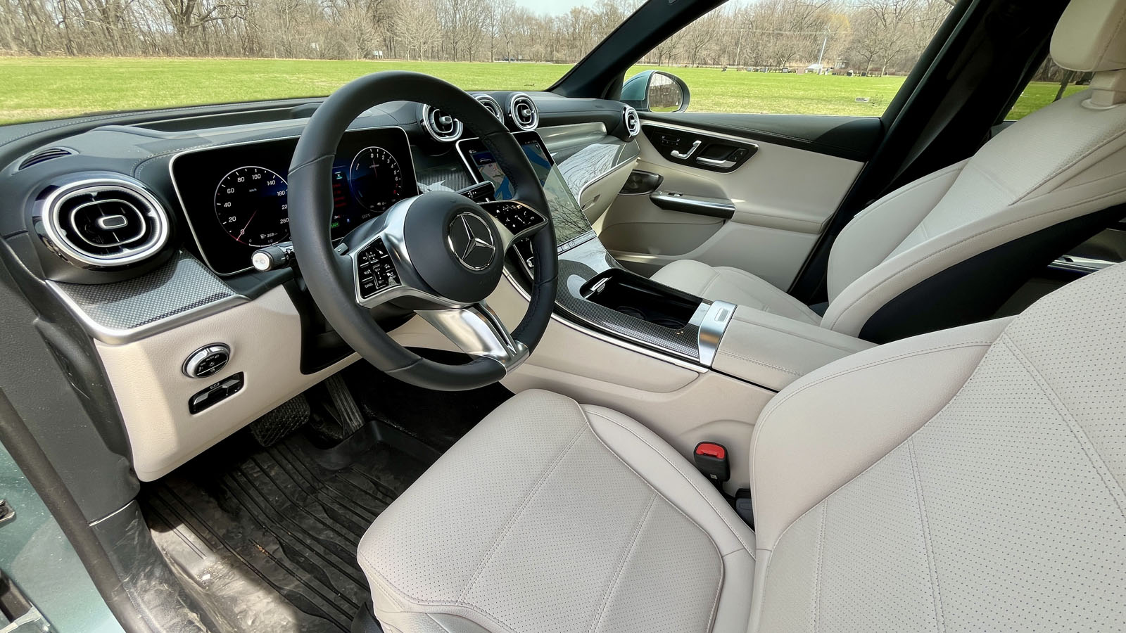 Mercedes-Benz GLC 350e 4Matic 2025 | Photo: Germain Goyer