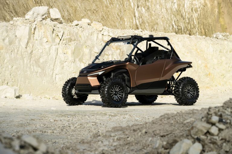 Lexus a dévoilé le ROV Concept, un véhicule côte à côte propulsé par un moteur à combustion à l’hydrogène