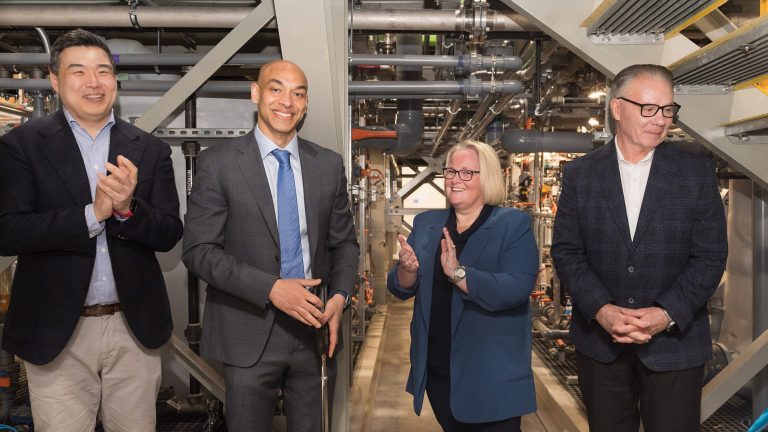 L&rsquo;entreprise canadienne Mangrove Lithium ouvre la première raffinerie de lithium commerciale en Amérique du Nord