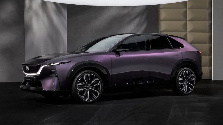 Mazda repousse son modèle électrique à 2029 et favorise l’hybridation