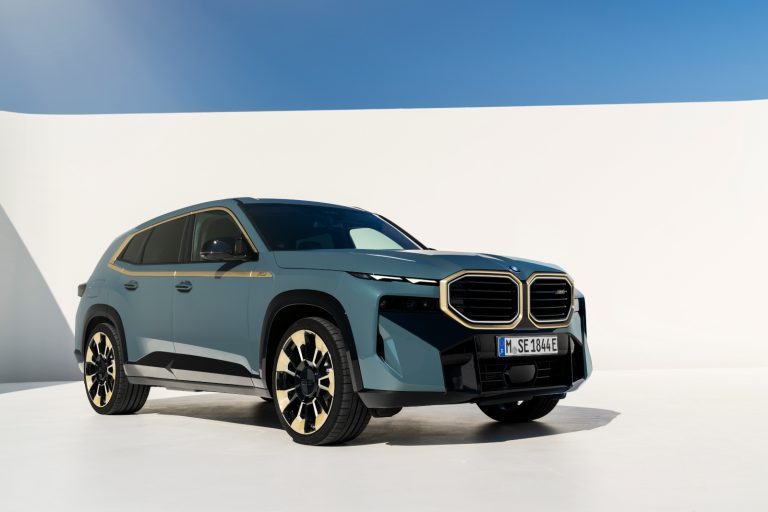 BMW lève le voile sur le XM, le véhicule de production le plus puissant de son histoire