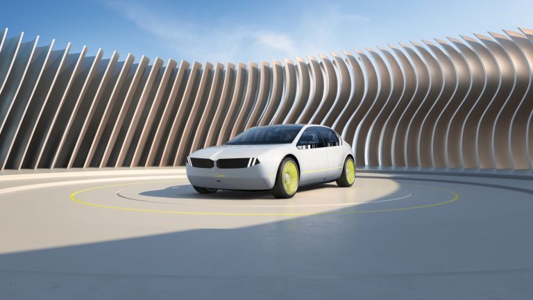 BMW combine le physique et le digital avec le concept i Vision DEE
