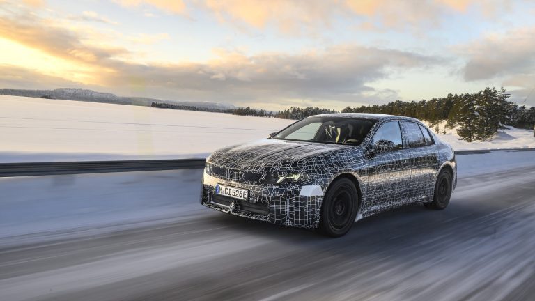 BMW teste l’i3 en Suède avant de dévoiler son design le 18 mars