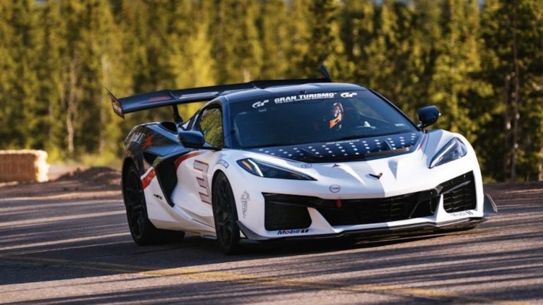 Record pour la Chevrolet Corvette ZR1X à Pikes Peak, mais Ford vole la vedette