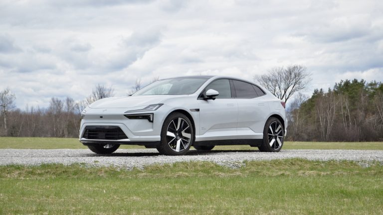 Essai de la Polestar 4 Dual Motor 2026 : ma nouvelle voiture préférée?