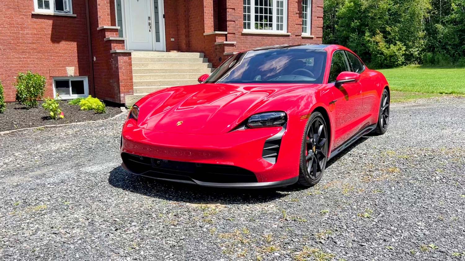 Porsche Taycan | Photo: Charles Jolicoeur