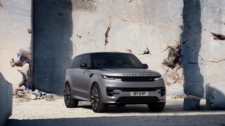 Le Range Rover Sport Électrique 2027 intègre le groupe propulseur du Range Rover EV dans un gabarit plus compact
