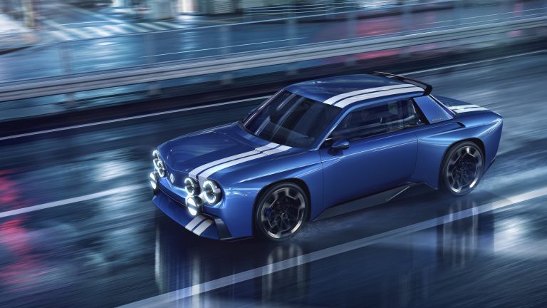 Le concept électrique Renault 8 Gordini fait renaître une icône française de la performance