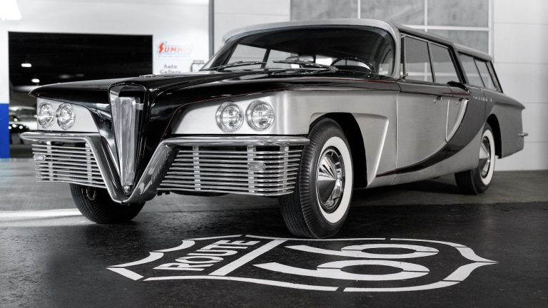 Une Scimitar de 1959 aux enchères : la première familiale à toit rétractable jamais construite