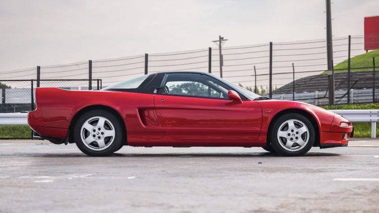 L’unique Honda NSX personnelle d’Ayrton Senna s’en va aux enchères