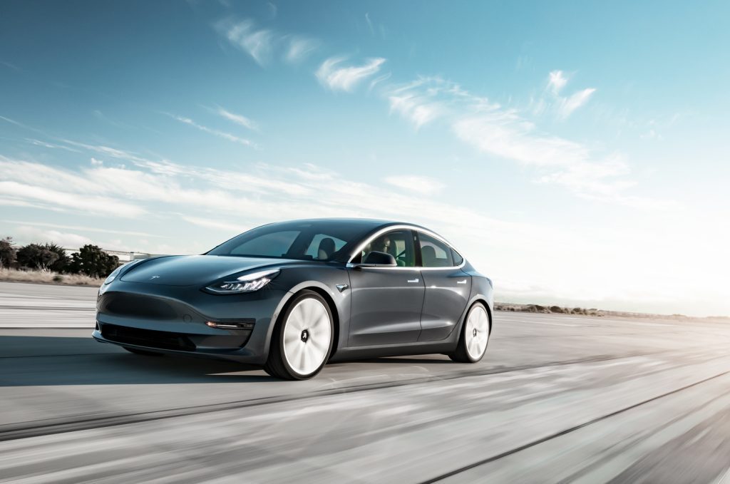 Tesla Model 3 Photo : Tesla