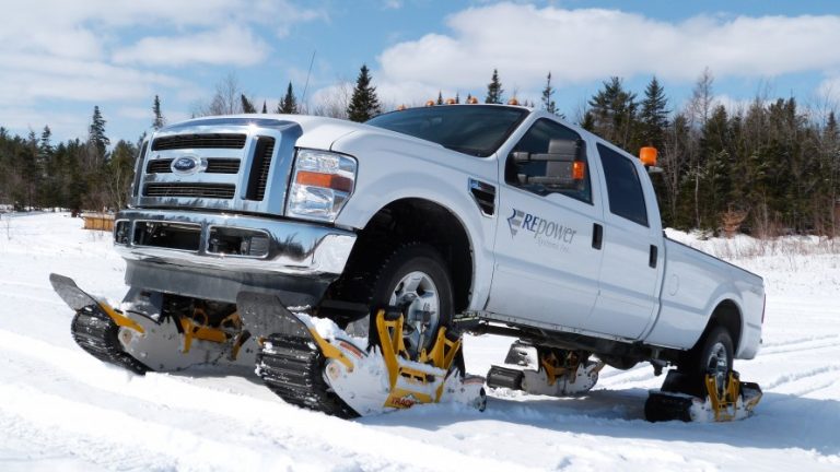 Des chenilles motorisées québécoises pour se sortir de la neige