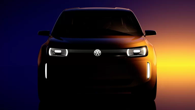 Volkswagen dévoile la première image de sa future voiture électrique à 20 000 €,
