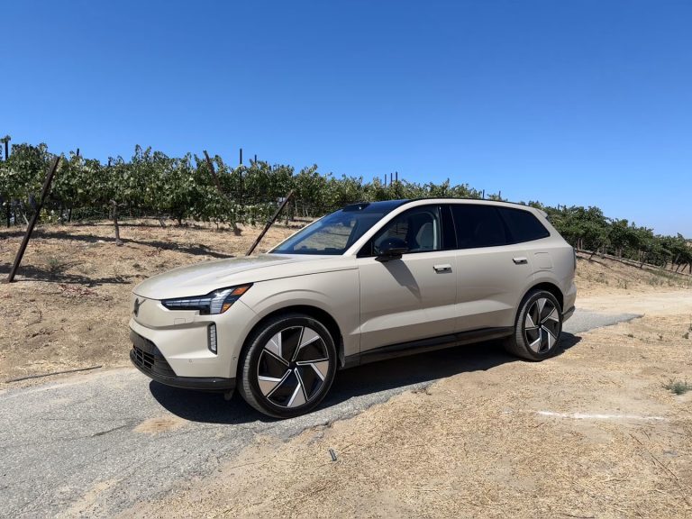Premier essai Volvo XC90 2025: l&rsquo;ère électrique s&rsquo;amorce