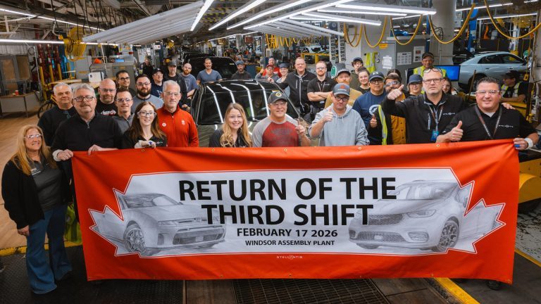 Stellantis met en service un troisième quart de travail à l’usine d’assemblage de Windsor, ajoutant 1 700 emplois