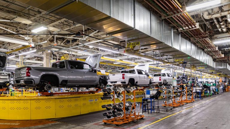 L’usine General Motors d’Oshawa va cesser la production du Chevrolet Silverado 1500