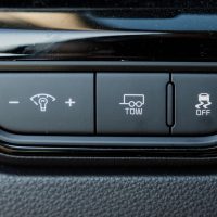 2025 Kia Carnival HEV SX+ | Photo: Olivier Delorme