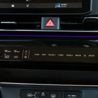 2025 Kia Carnival HEV SX+ | Photo: Olivier Delorme