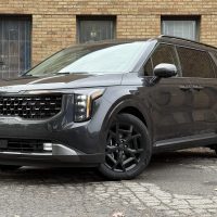 2025 Kia Carnival SX+ HEV | Photo: Matt St-Pierre