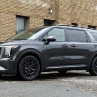 2025 Kia Carnival SX+ HEV | Photo: Matt St-Pierre