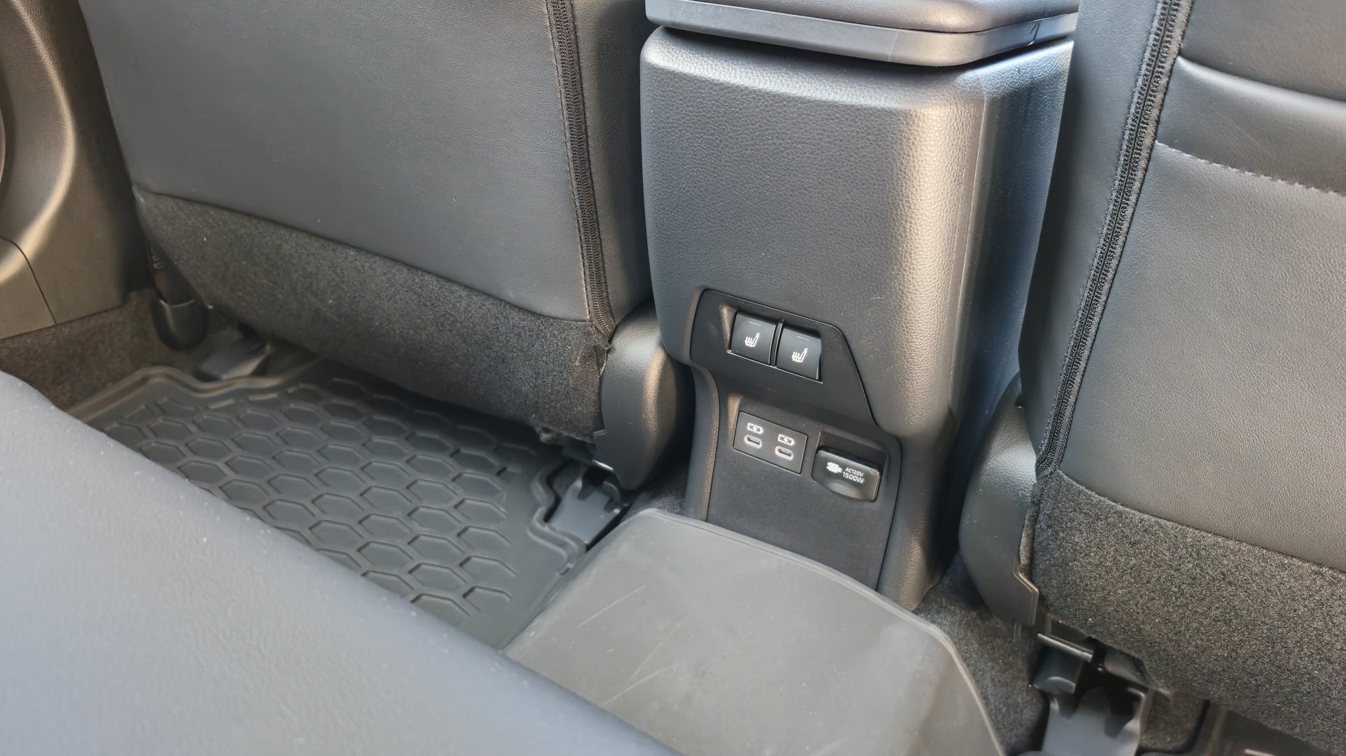 2026 Toyota Prius PHEV Nightshade | Photo: Anthony Lemonde
