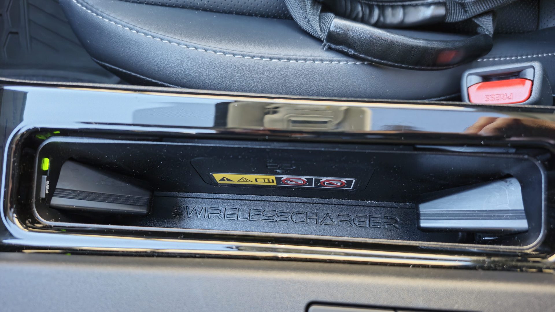 2026 Toyota Prius PHEV Nightshade | Photo: Anthony Lemonde