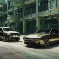 2026 Dodge Durango SRT Hellcat Jailbreak (left) and SIXPACK-powered 2026 Dodge Charger Scat Pack Plus, both in Green Machine exterior color. | Photo: Stellantis
