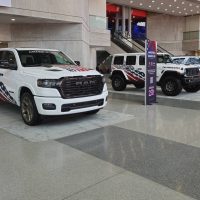 Ram 1500, Jeep Wrangler et Dodge Durango America 250 | Photo: Anthony Lemonde