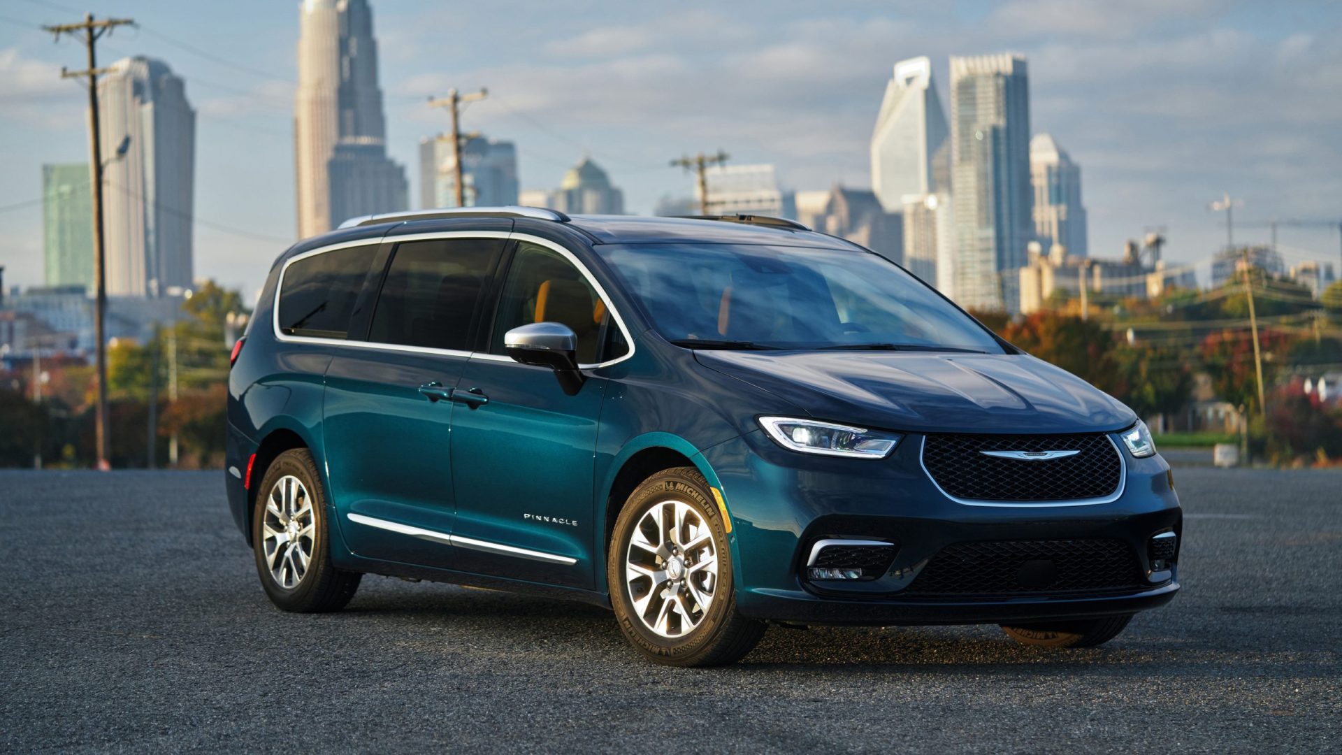 Chrysler Pacifica Plug-In Hybrid | Photo; Stellantis