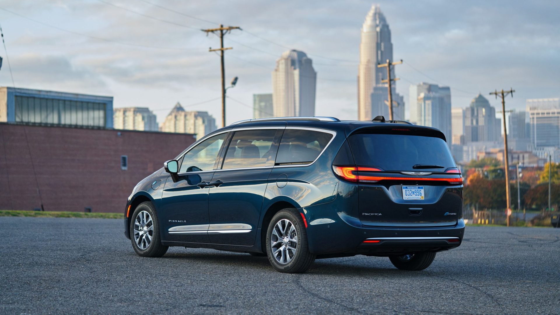 Chrysler Pacifica Plug-In Hybrid | Photo; Stellantis