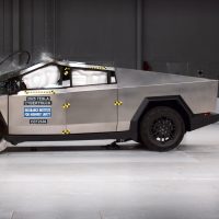 Tesla Cybertruck | Photo: IIHS