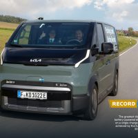 Kia PV5 Cargo GUINNESS WORLD RECORDS title/ 693.38 km on a single charge | Photo: Kia