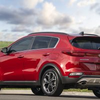 Vue 3/4 arrière du Kia Sportage 2017 | Kia Canada Kia Sportage 2017-2022 | Kia Canada