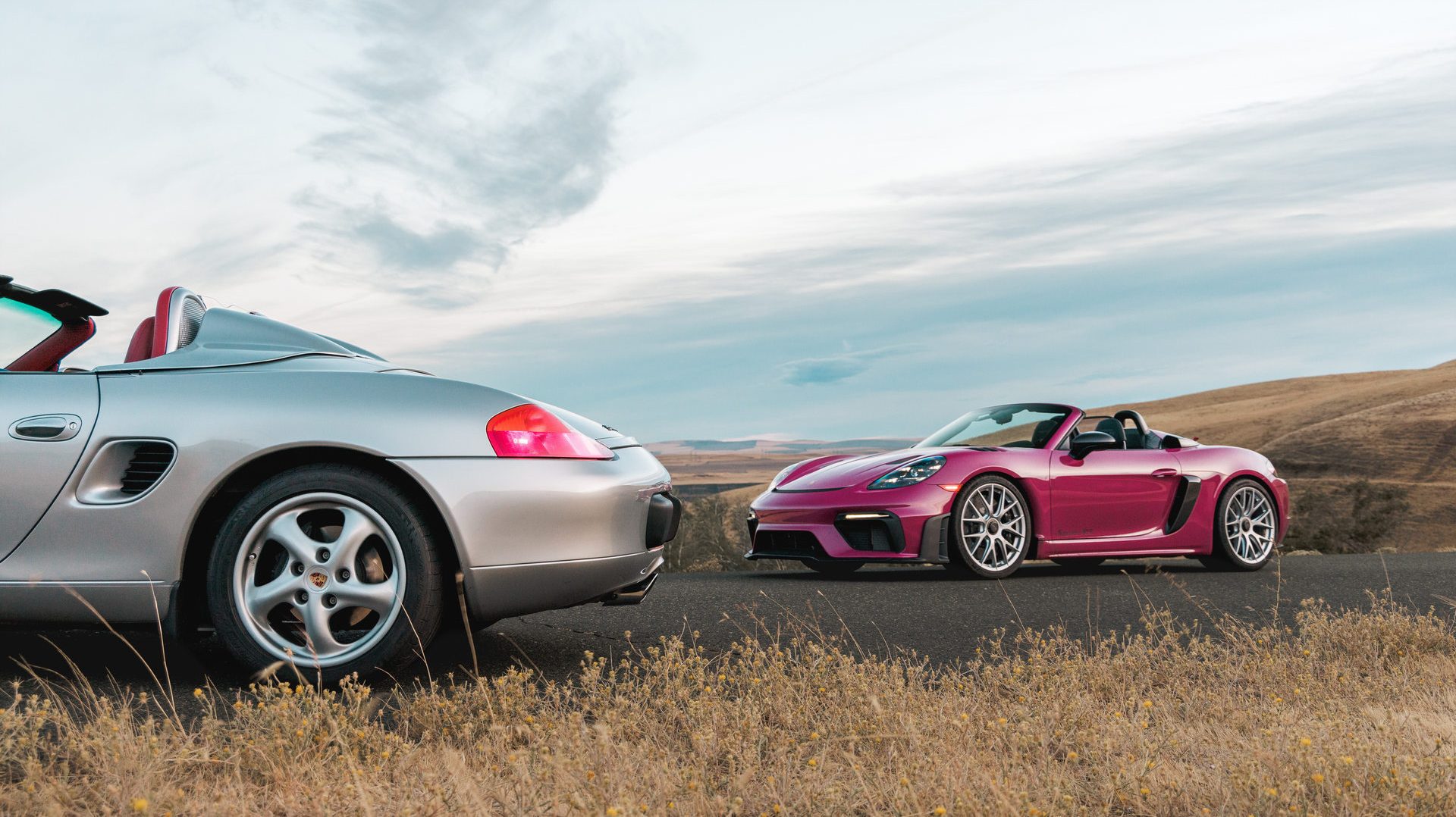 Porsche Boxster 2025 et 1996 | Photo: Porsche