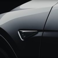 Caméra latérale du système AI4 de Tesla | Tesla Inc