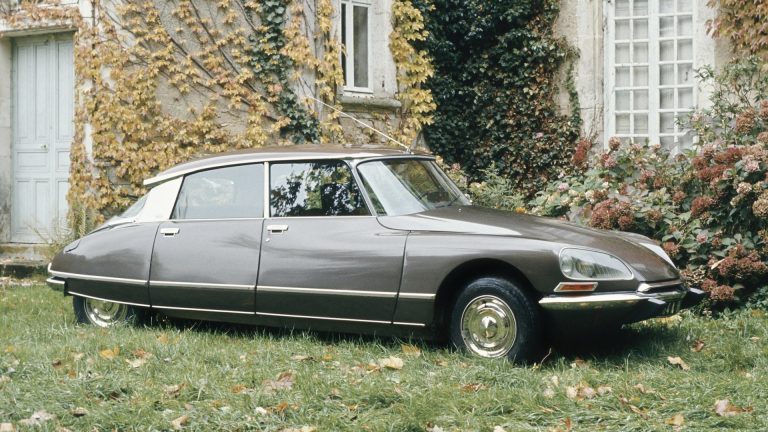 Les 70 ans de la Citroën DS : retour sur une voiture révolutionnaire