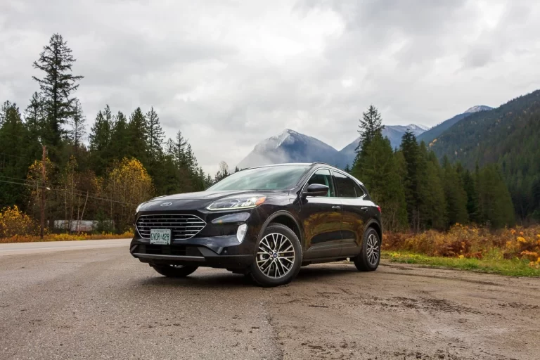 Ford Escape PHEV 2021 | Photo: Evan Williams