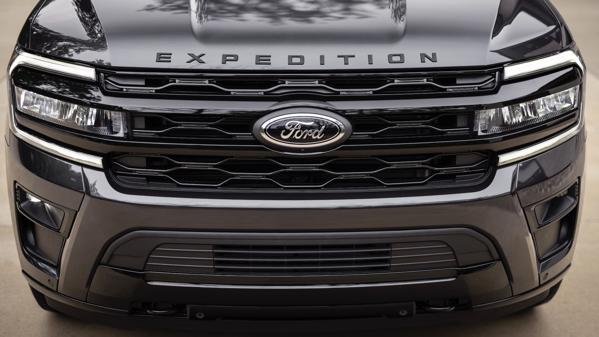 Preproduction model with optional features shown. Available winter 2022.