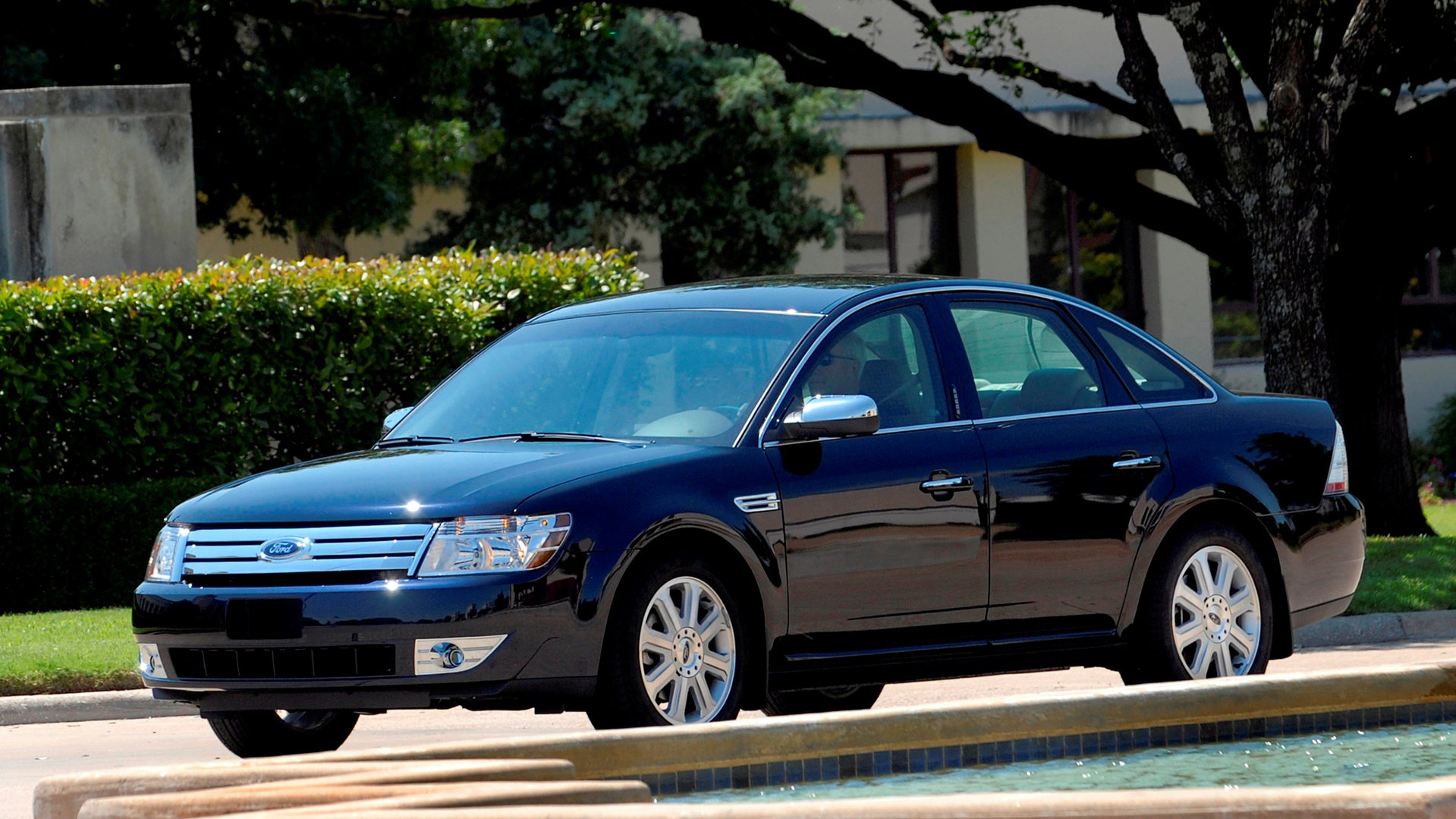 Ford Taurus 2008 | Photo: Ford
