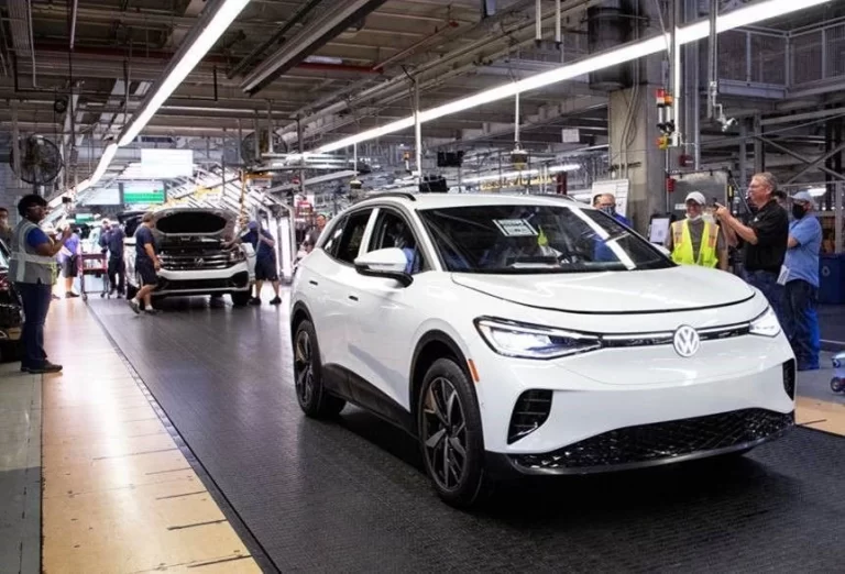 Volkswagen ramène la production de ses VÉ à près de 1 300 unités par jour