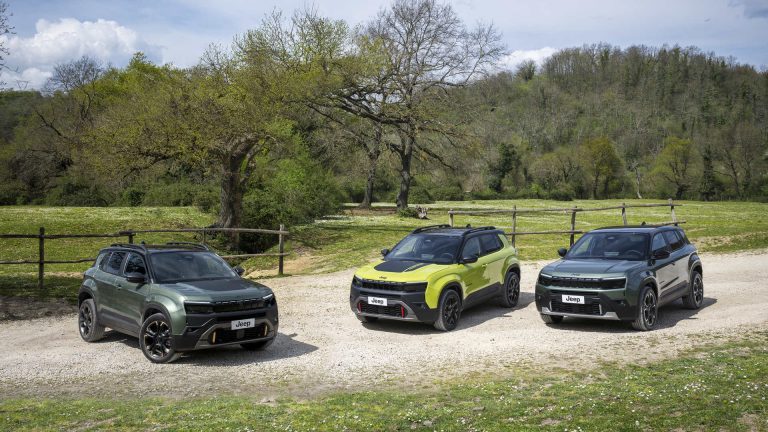 Jeep a désormais vendu plus de 300 000 Avenger, dont 60 % sont électrifiés