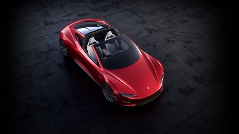 Tesla dévoilera sa nouvelle Roadster avant la fin de l’année, encore une fois